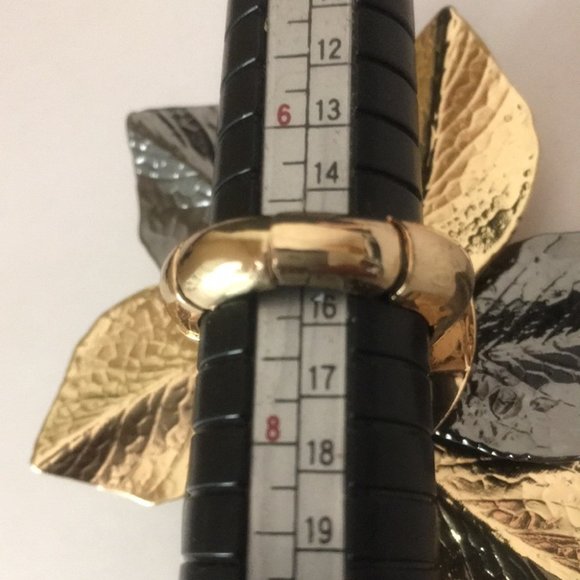 Awesome Flower Cocktail Ring - Picture 8 of 10